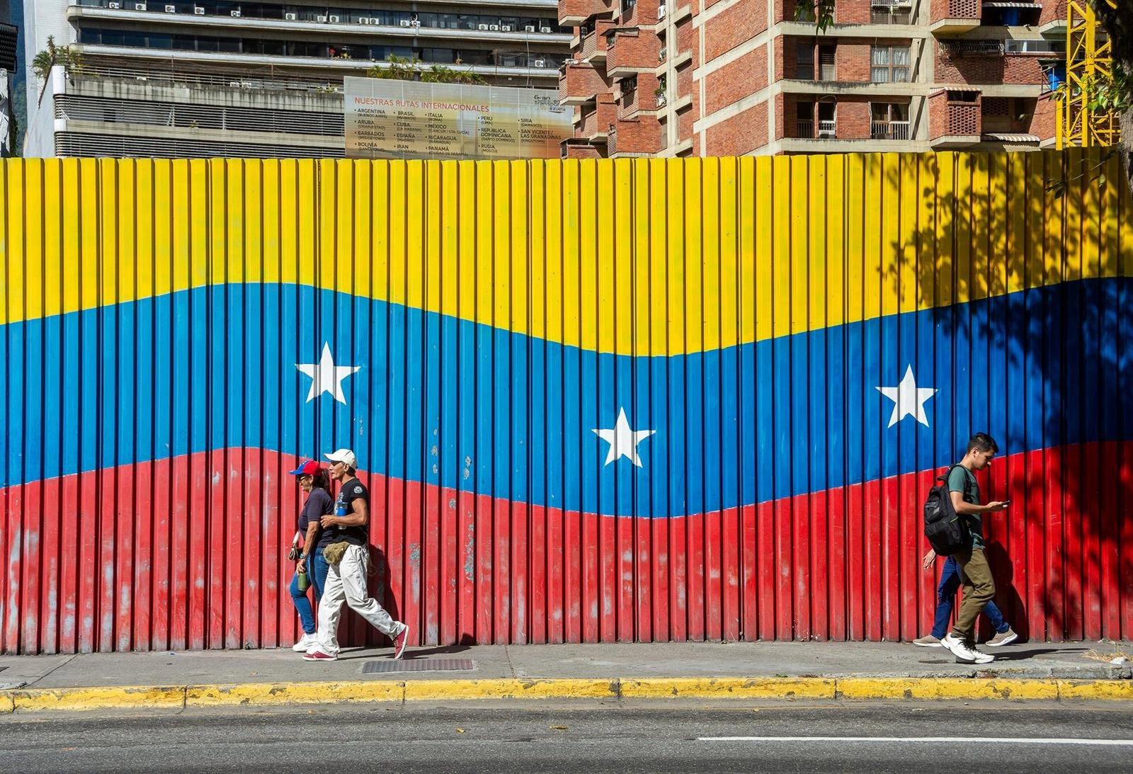 BBVA y Mapfre ponen en marcha planes de continuidad para seguir ofreciendo sus servicios en Venezuela