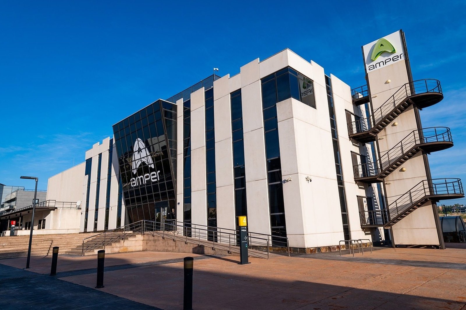 Amper logra el certificado de que su tecnología cumple con las exigencias del Esquema Nacional de Seguridad