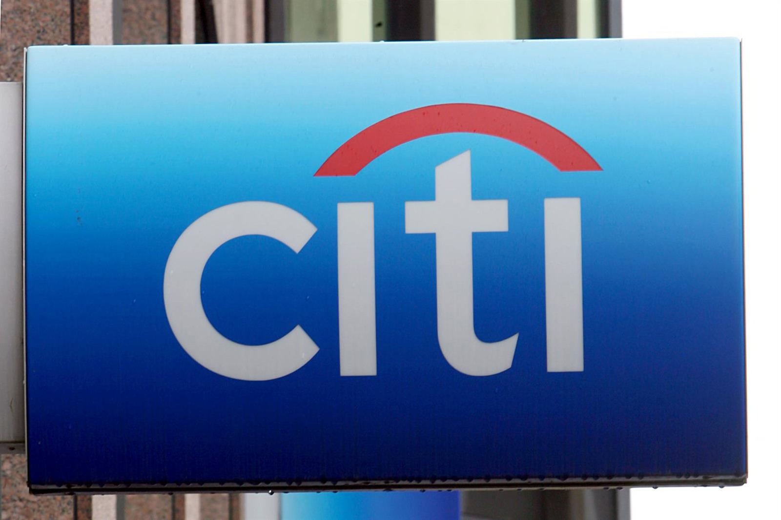 Citigroup ganó un 13% más en 2025, a pesar del impacto asumido por su salida de Rusia