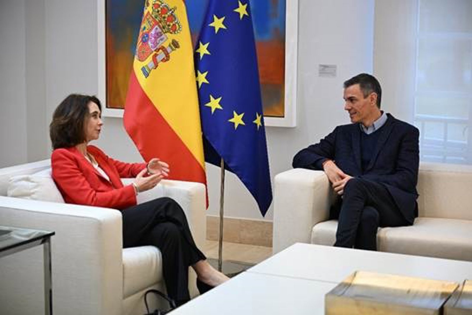 Sánchez analiza con la CEO de Veolia el avance en tecnología del agua y los planes de la multinacional