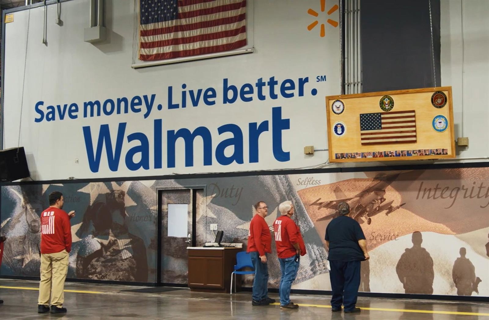 Walmart remodela su cúpula ejecutiva de cara al desembarco en febrero del nuevo CEO