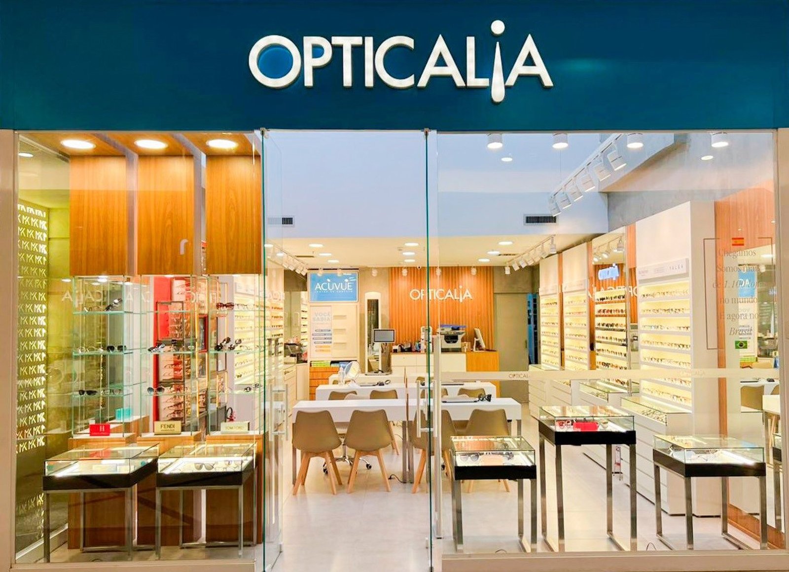 Opticalia impulsa su expansión con la apertura de seis tiendas en España