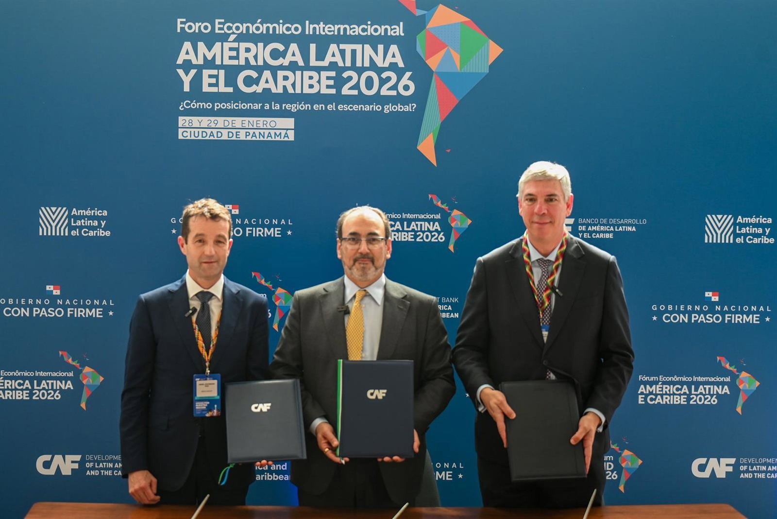 Indra firma un acuerdo con el CAF para acelerar digitalización de servicios públicos de los países miembros