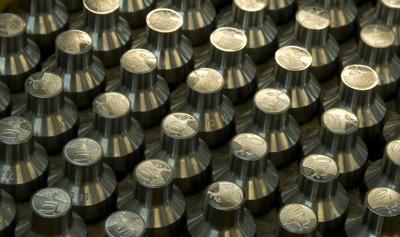 Los activos gestionados en España aumentaron casi un 14% en 2025, hasta los 980.700 millones, según Inverco