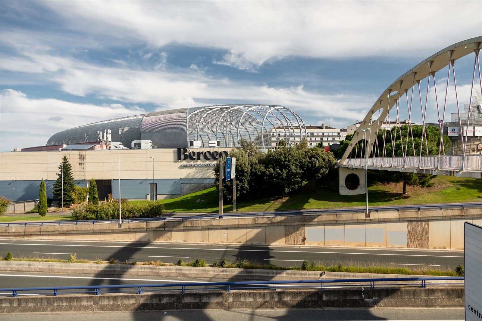 Castellana Properties compra el centro comercial Berceo de Logroño por 108 millones de euros