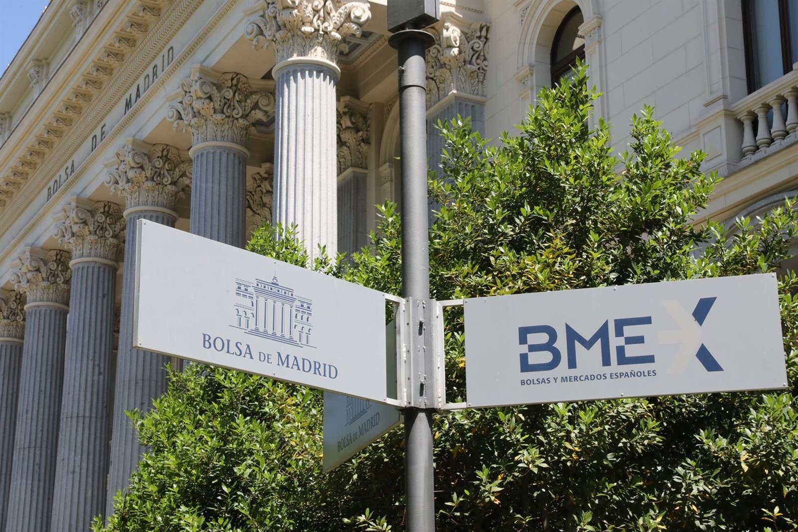 El Ibex 35 marca nuevos máximos al conquistar los 18.200 puntos tras subir un 0,5% en la apertura