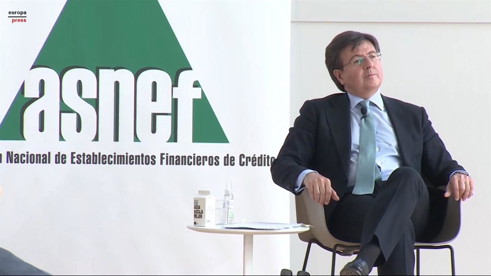 Asnef pide a Economía que «refine» el mecanismo para fijar ‘topes’ en los créditos al consumo