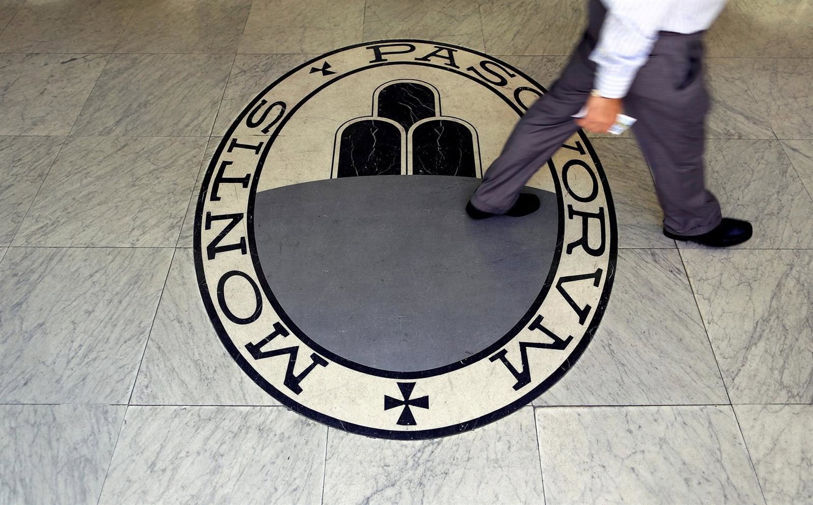 Banca Monte dei Paschi acuerda la integración total de Mediobanca y su exclusión de bolsa