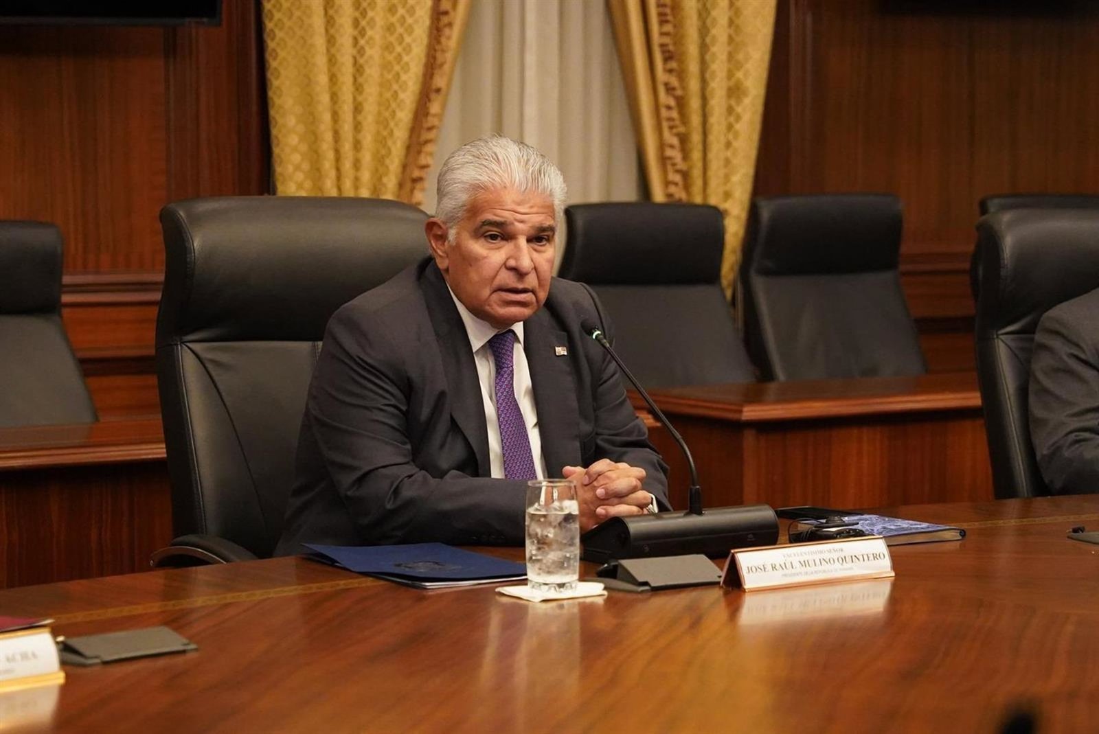 Panamá vende 2.537 millones de euros en bonos en su primera operación bajo el mandato de Mulino