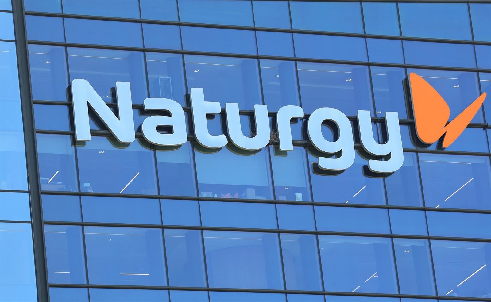 Naturgy vende proyectos solares y de baterías en EE.UU. ante la incertidumbre regulatoria en el país