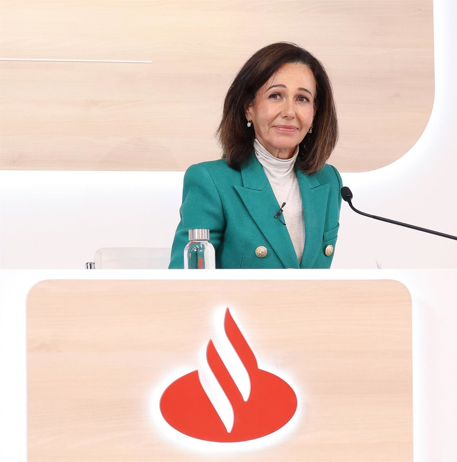 Santander sube un 1,5% en Bolsa tras presentar su nuevo plan estratégico hasta 2028