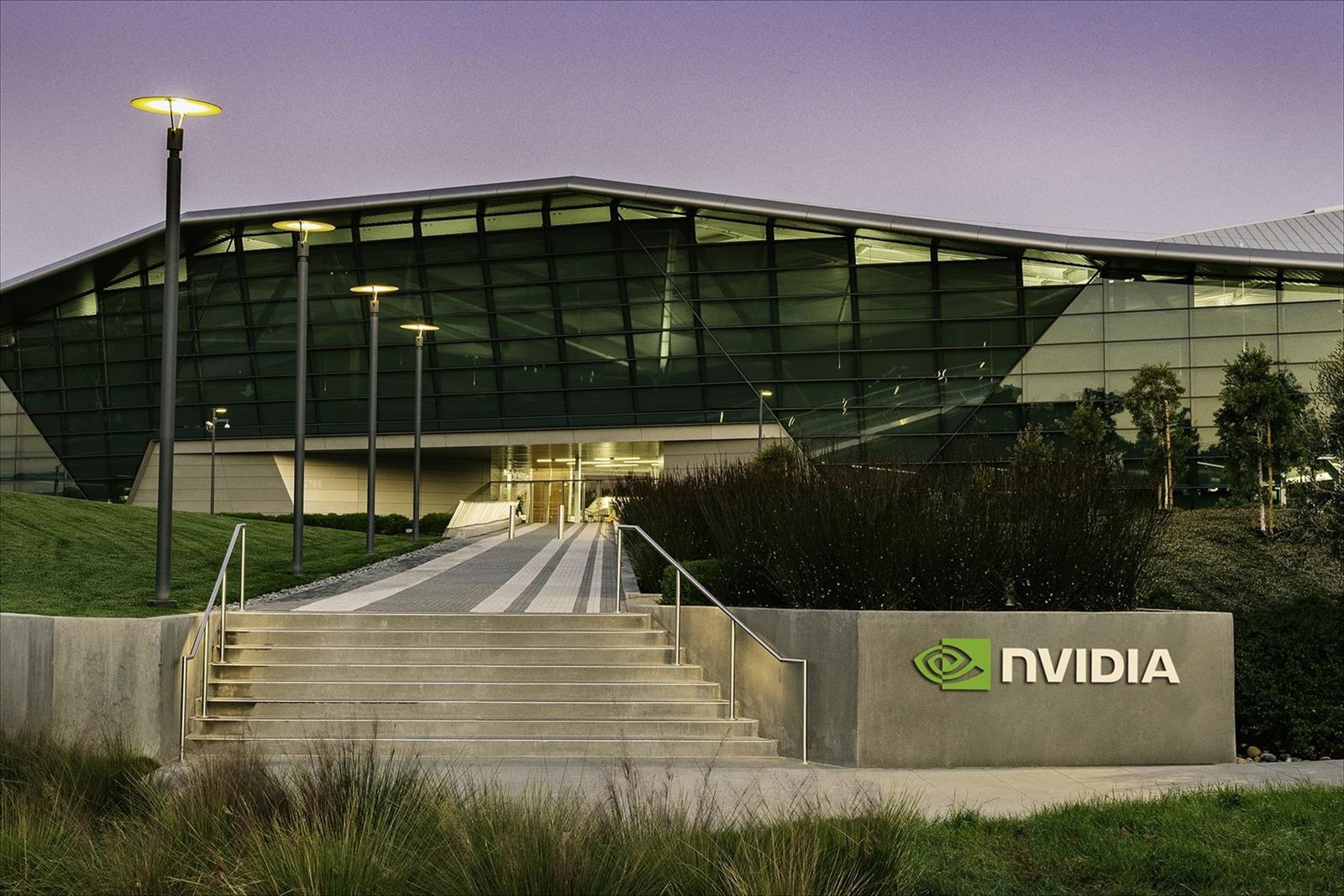 Nvidia dispara un 65% el beneficio anual tras lograr una facturación récord