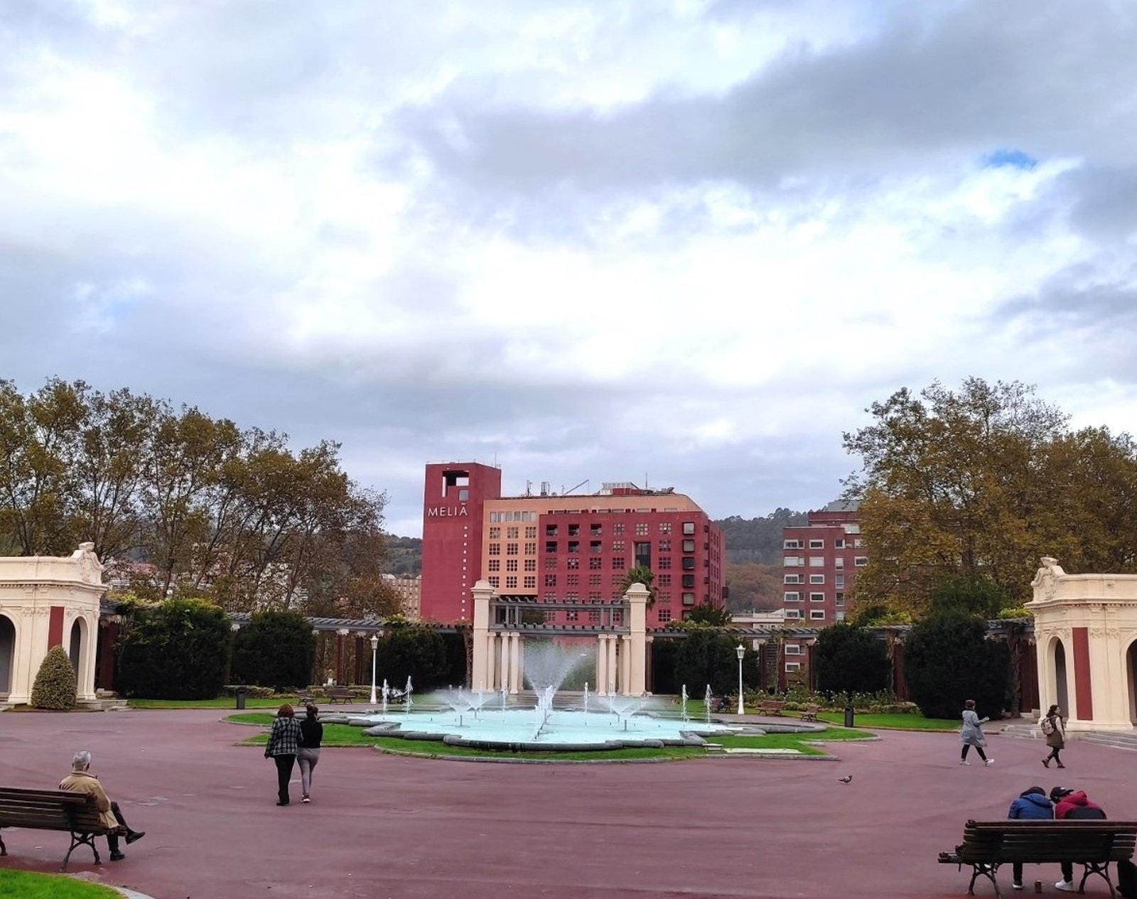 Hotei vende por 63 millones de euros el hotel Meliá Bilbao