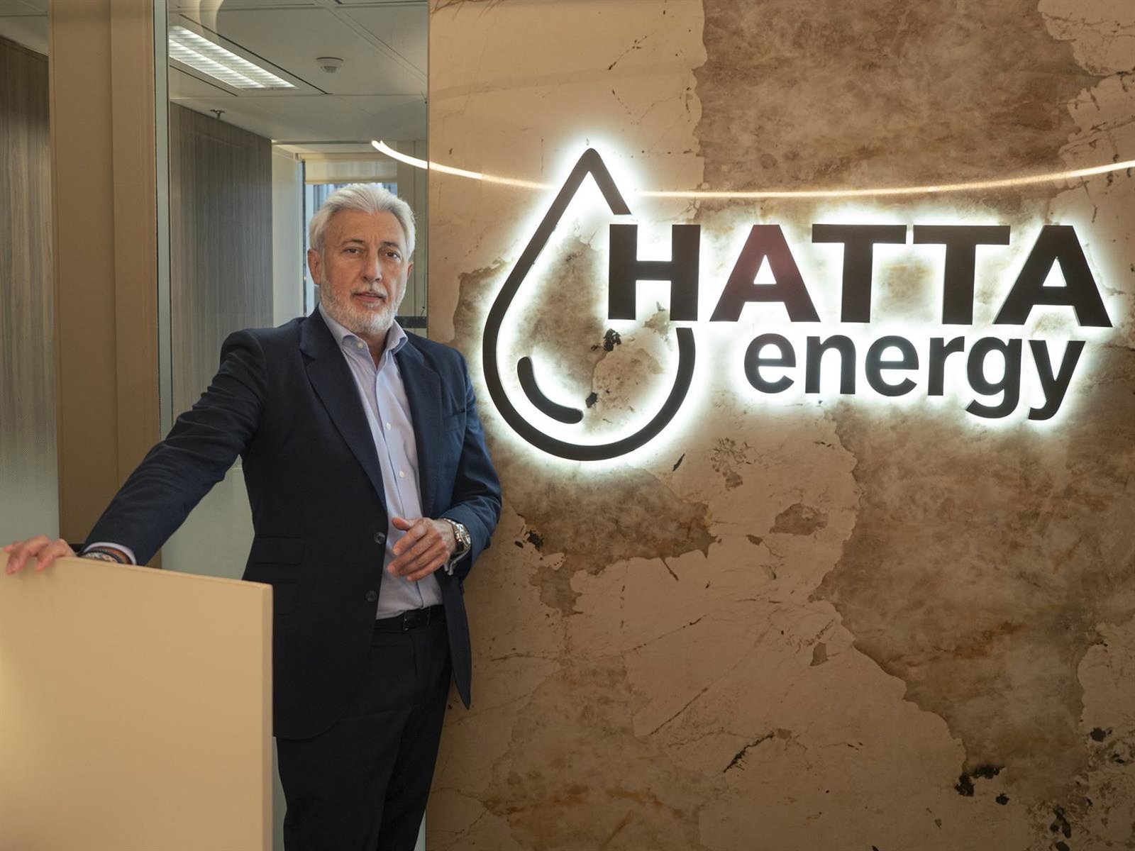 Hatta presentará una querella contra la Agencia Tributaria por no concederle condición de «operador confiable»