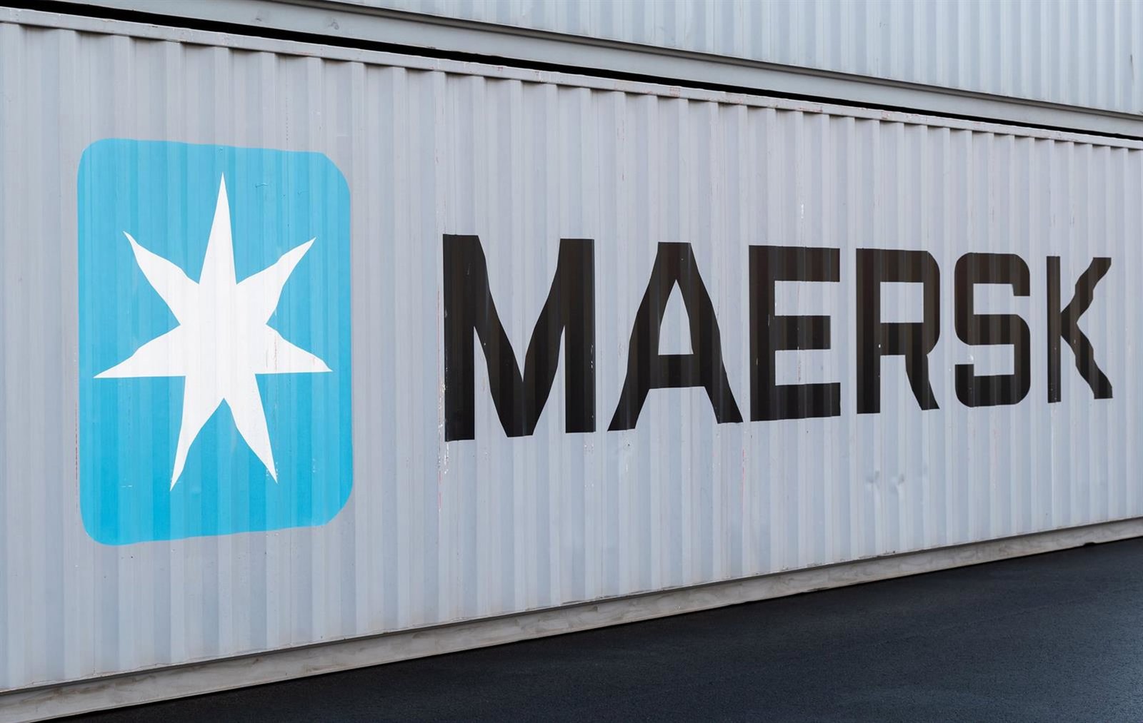La danesa Maersk confirma la salida de uno de sus buques a través de Ormuz con escolta militar de EEUU