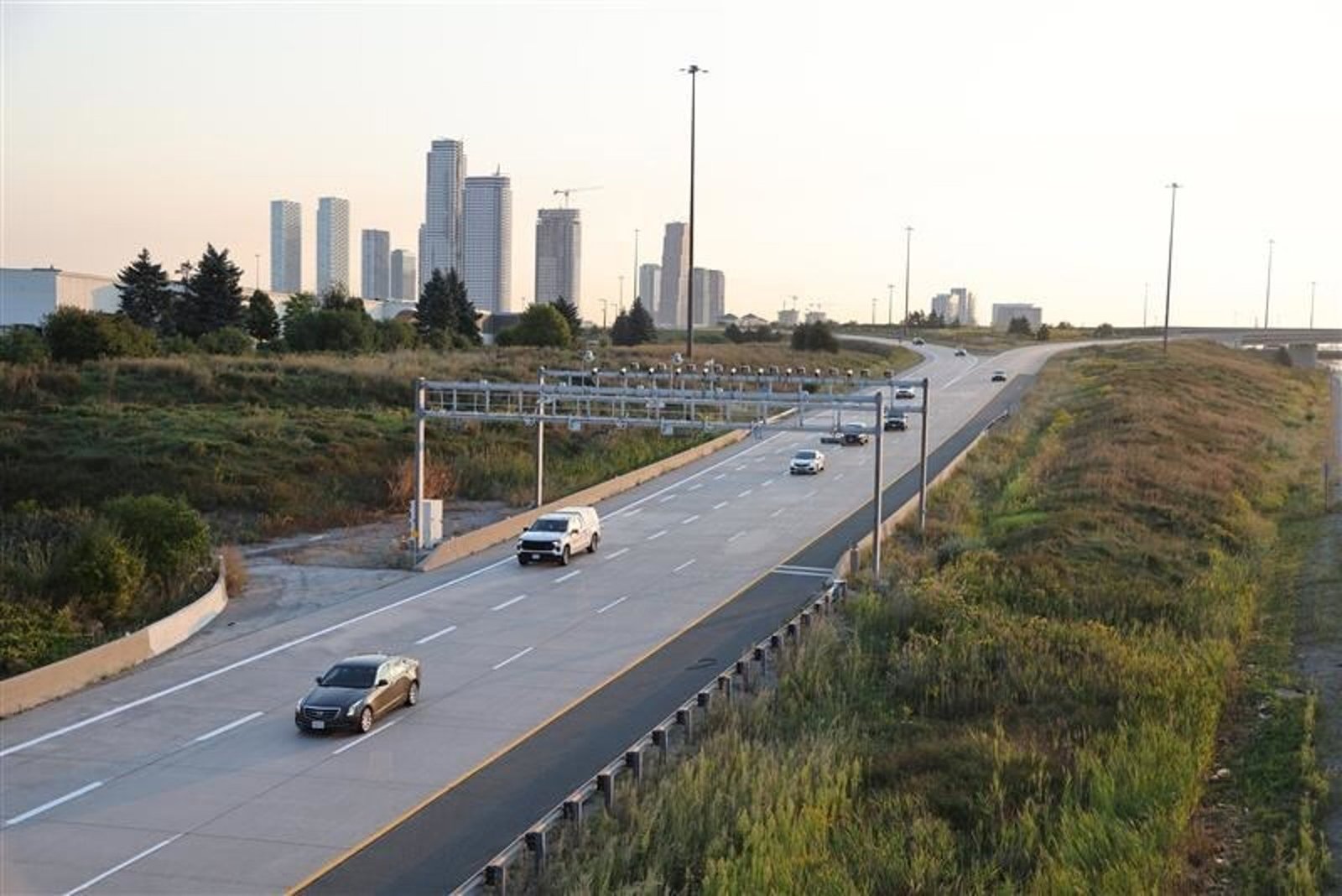 Ferrovial ingresó 2.098 millones hasta marzo, un 2% más, y dispara un 75% su dividendo de junio