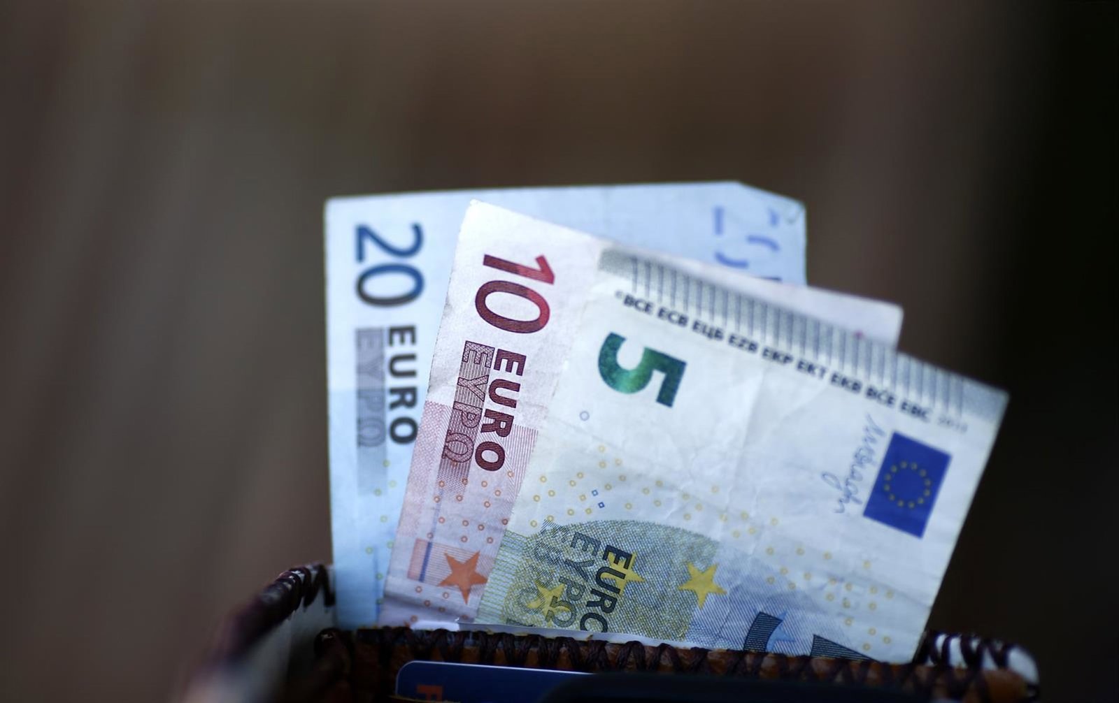 Caixabank, Santander y BBVA, las gestoras que más patrimonio gestionaron en abril, según Vdos