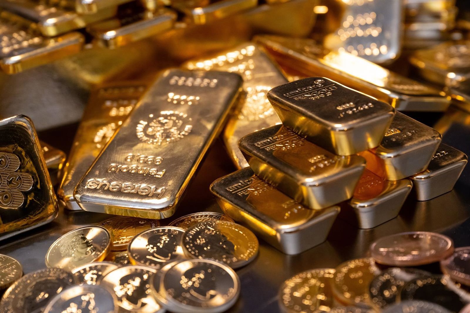 UBP recorta en 500 dólares su previsión para el precio del oro a cierre de 2026