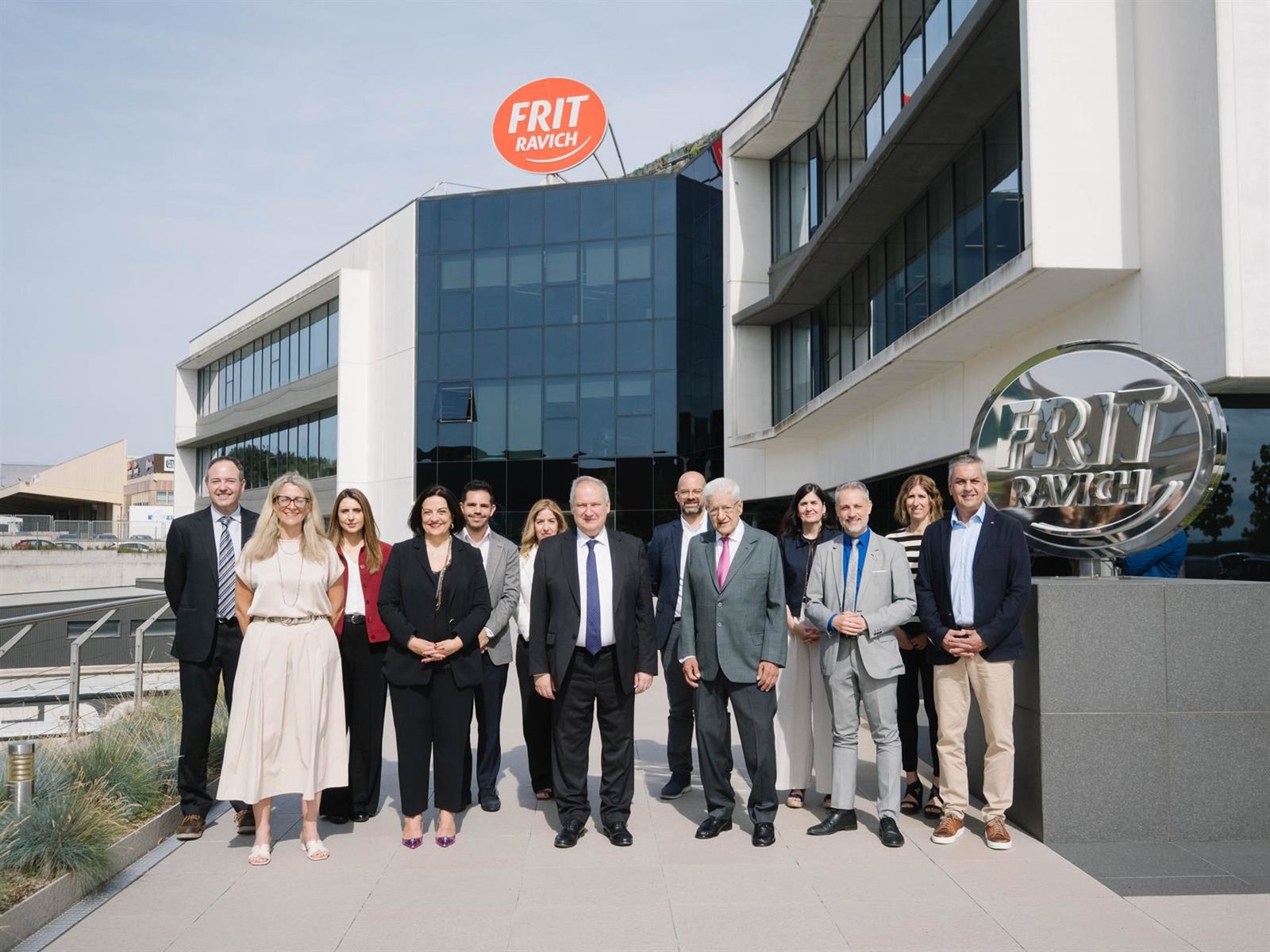 Frit Ravich presenta su hoja de ruta estratégica a Hereu