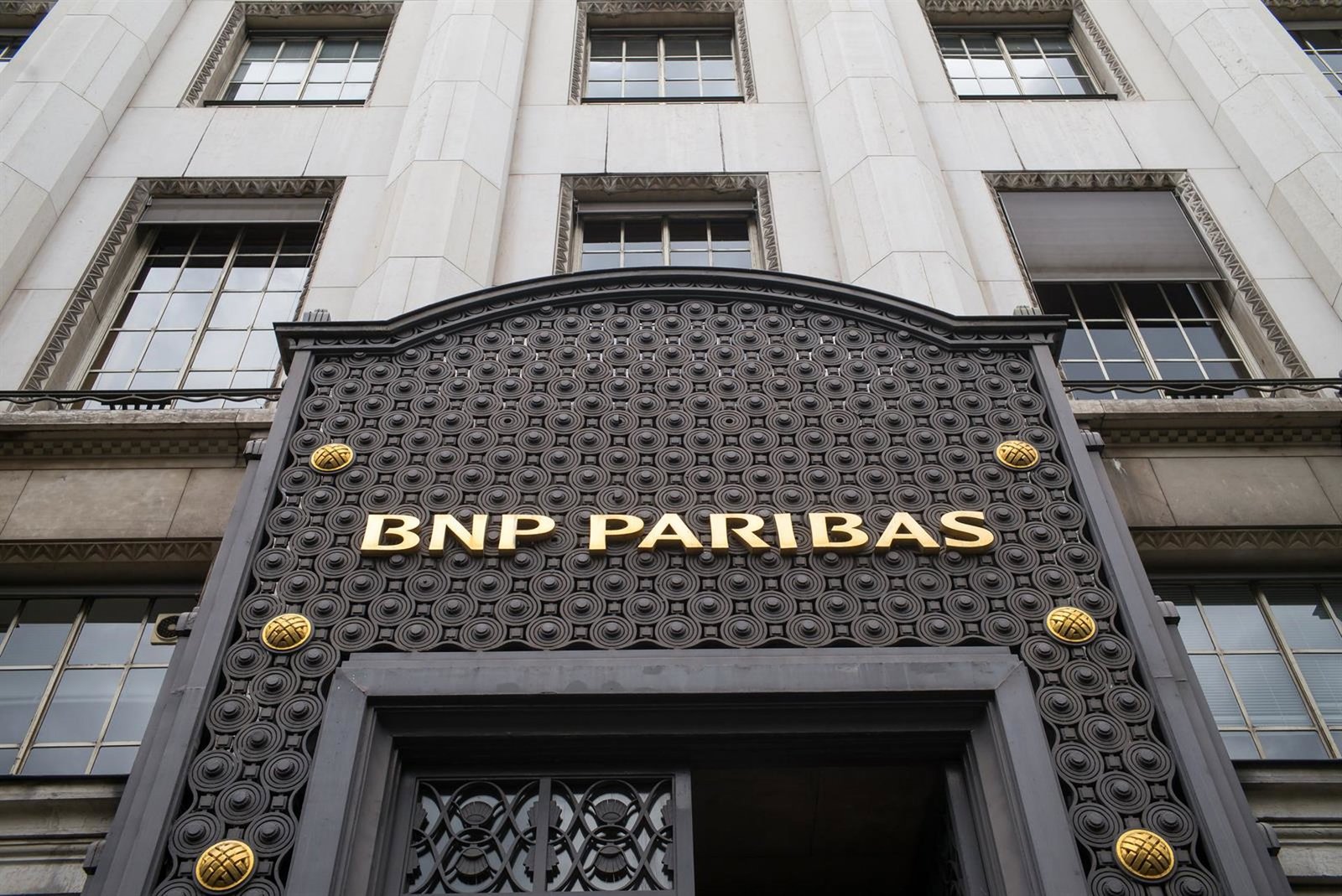 BNP Paribas ganó 4.345 millones en el segundo trimestre, un 33,4% más