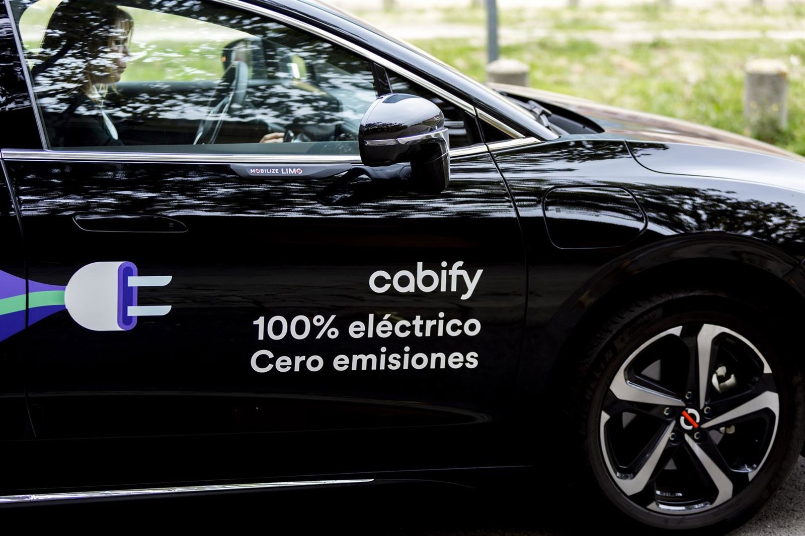 Cabify estrena nuevos puntos de recogida en el aeropuerto de Sevilla