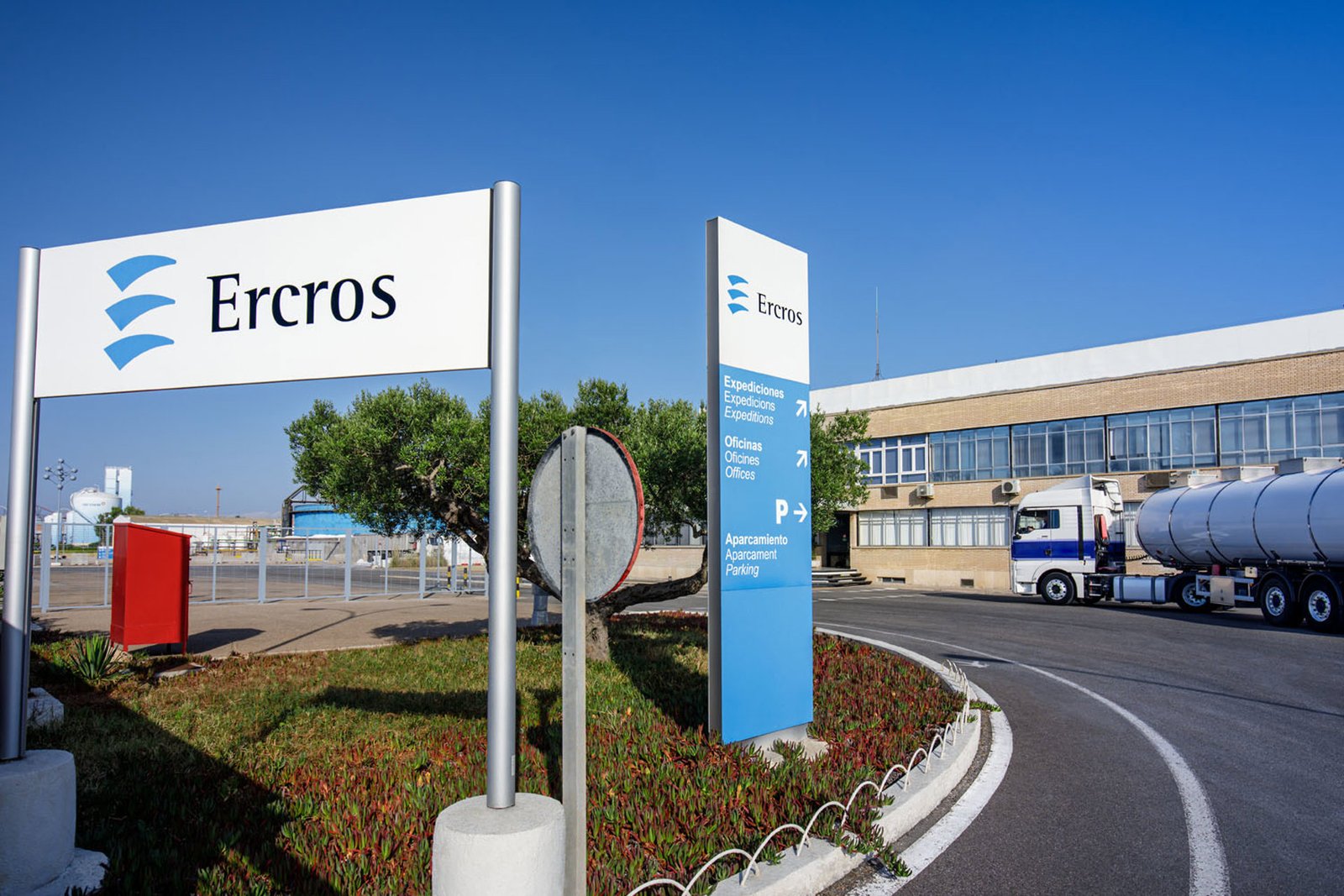 Ercros reduce un 86,6% sus pérdidas hasta junio y eleva un 1,7% los ingresos