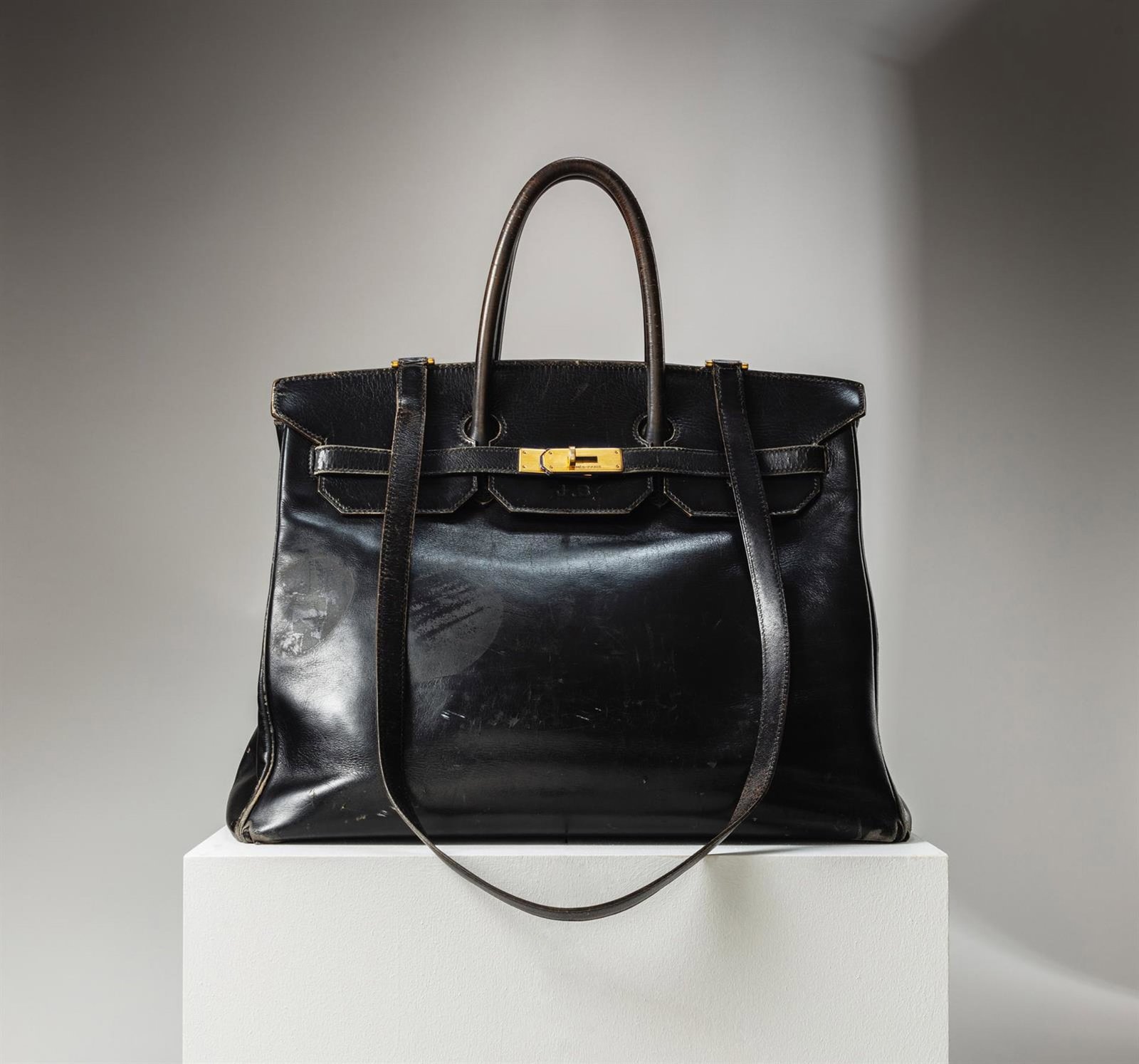 Hermés reduce un 0,4% el beneficio hasta junio, pero eleva un 1,6% las ventas
