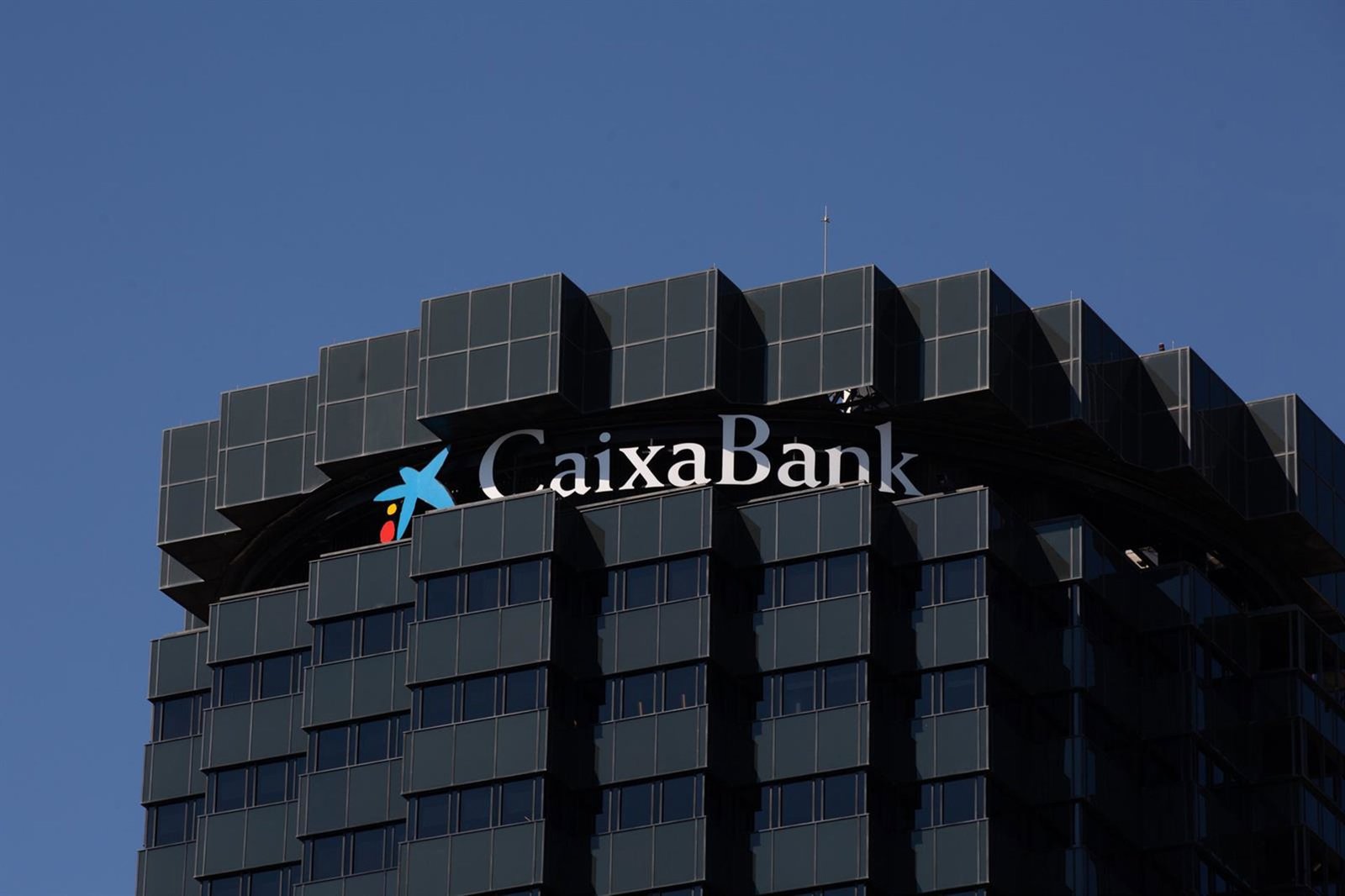 CaixaBank completa una transacción transfronteriza utilizando depósitos y reservas tokenizados