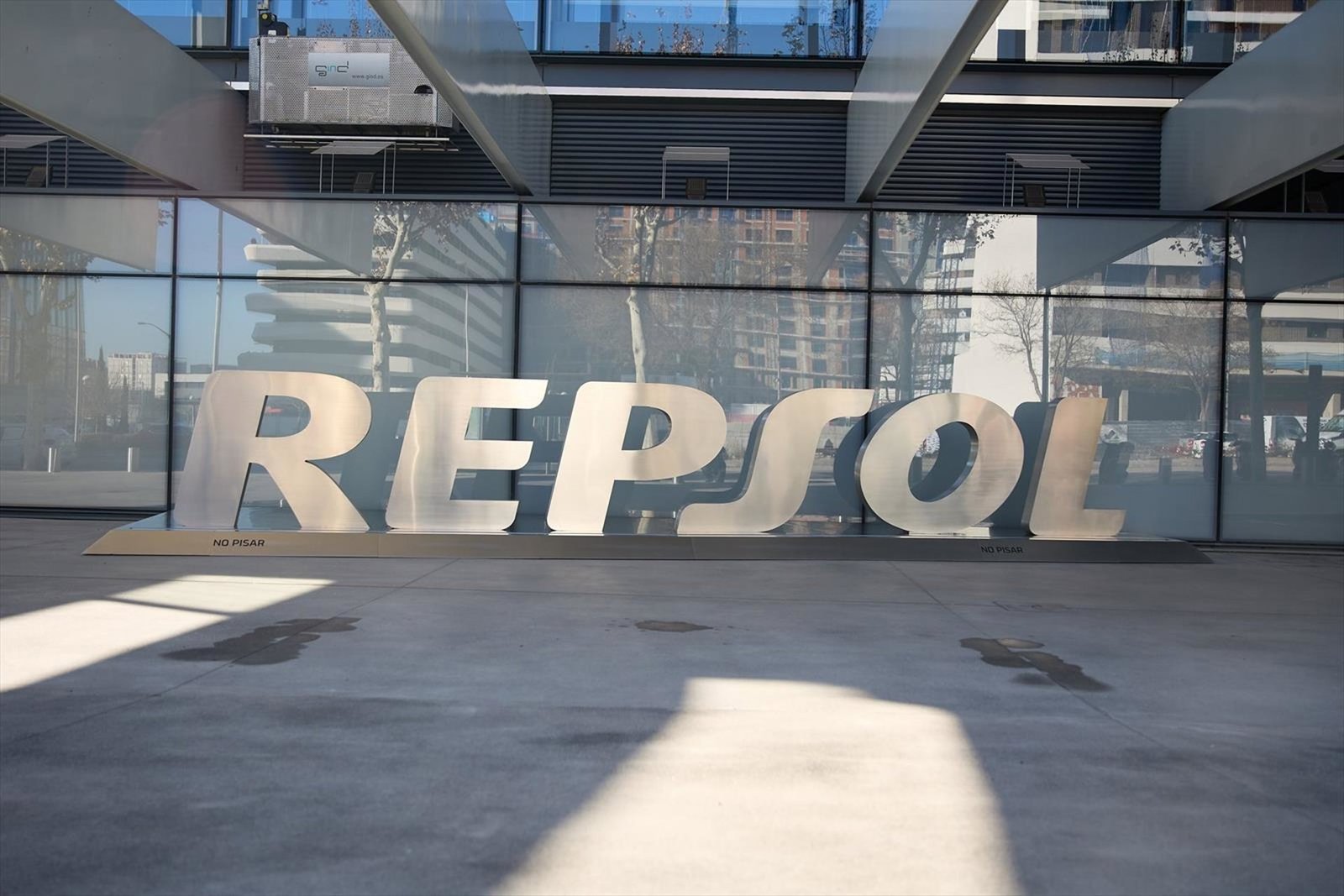 Repsol lanza un nuevo programa de recompra de acciones de hasta 500 millones para amortizar títulos