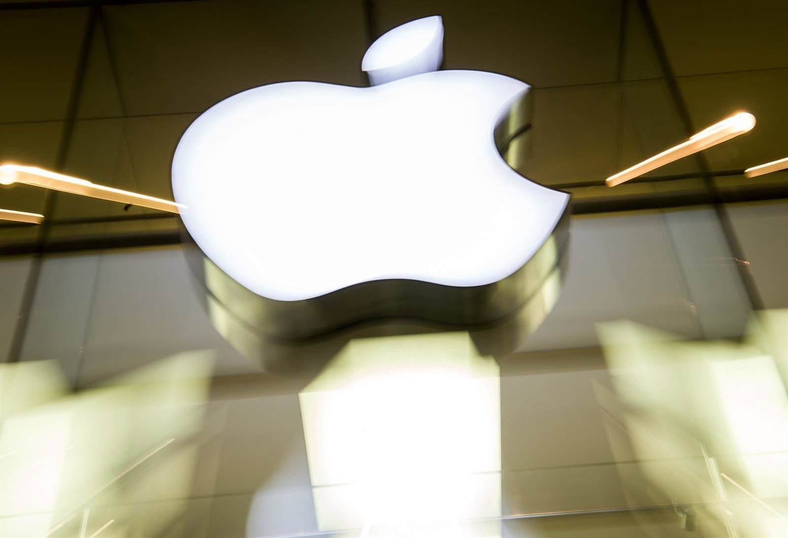 Apple se desploma y devuelve a Nvidia el trono como cotizada más valiosa del mundo