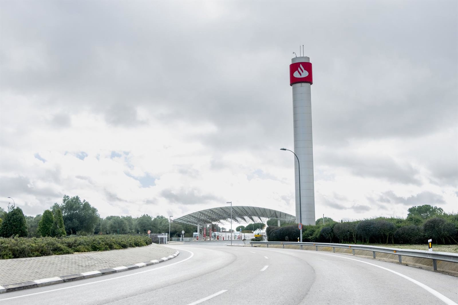 Santander cierra esta semana la compra de Webster para crecer en Estados Unidos