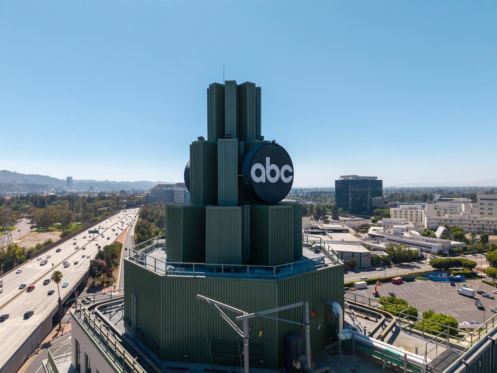 Disney demanda a la Administración Trump por solicitar la renovación anticipada de las licencias de la ABC