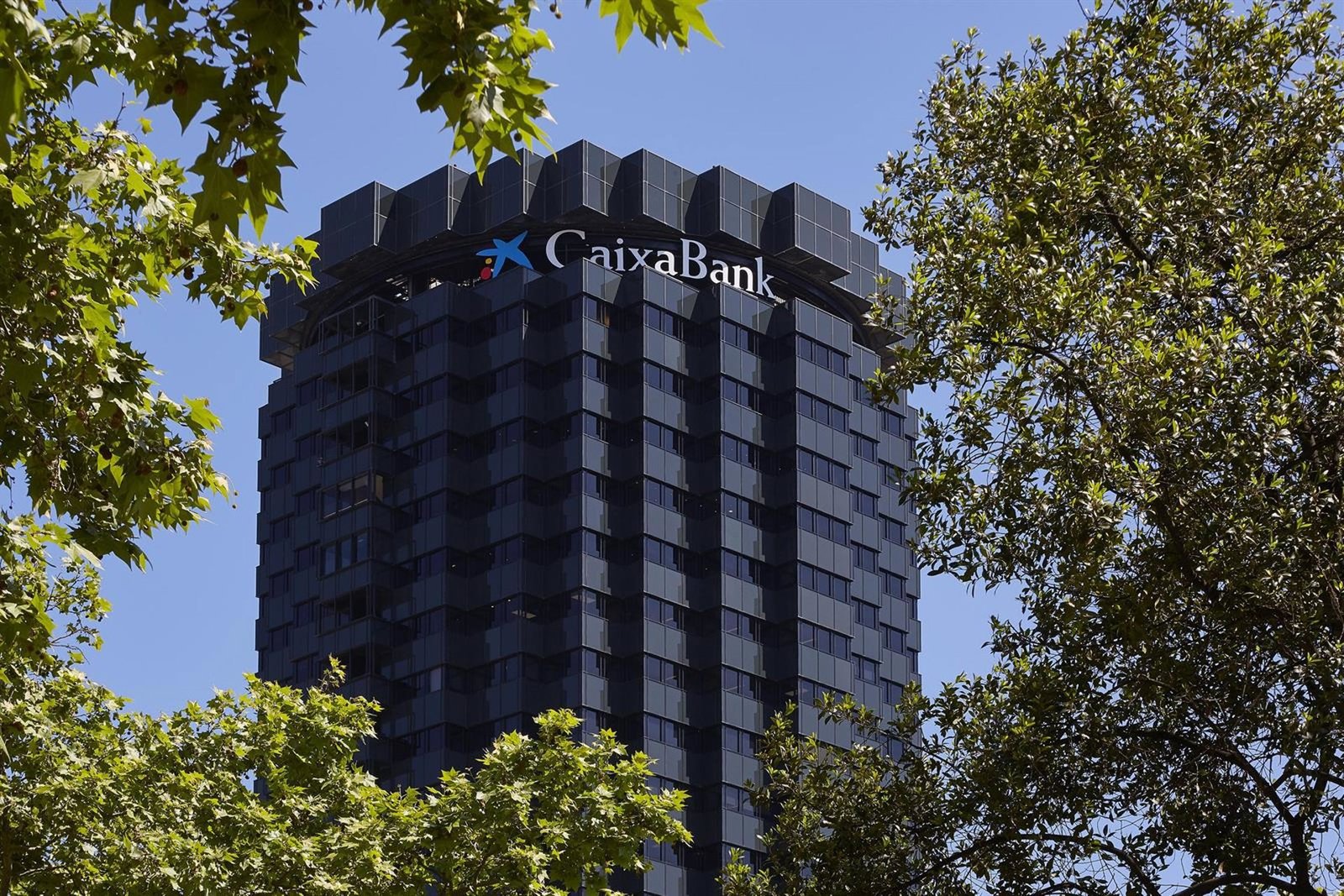 CaixaBank ejecuta algo más de la mitad de su programa de recompra de 500 millones