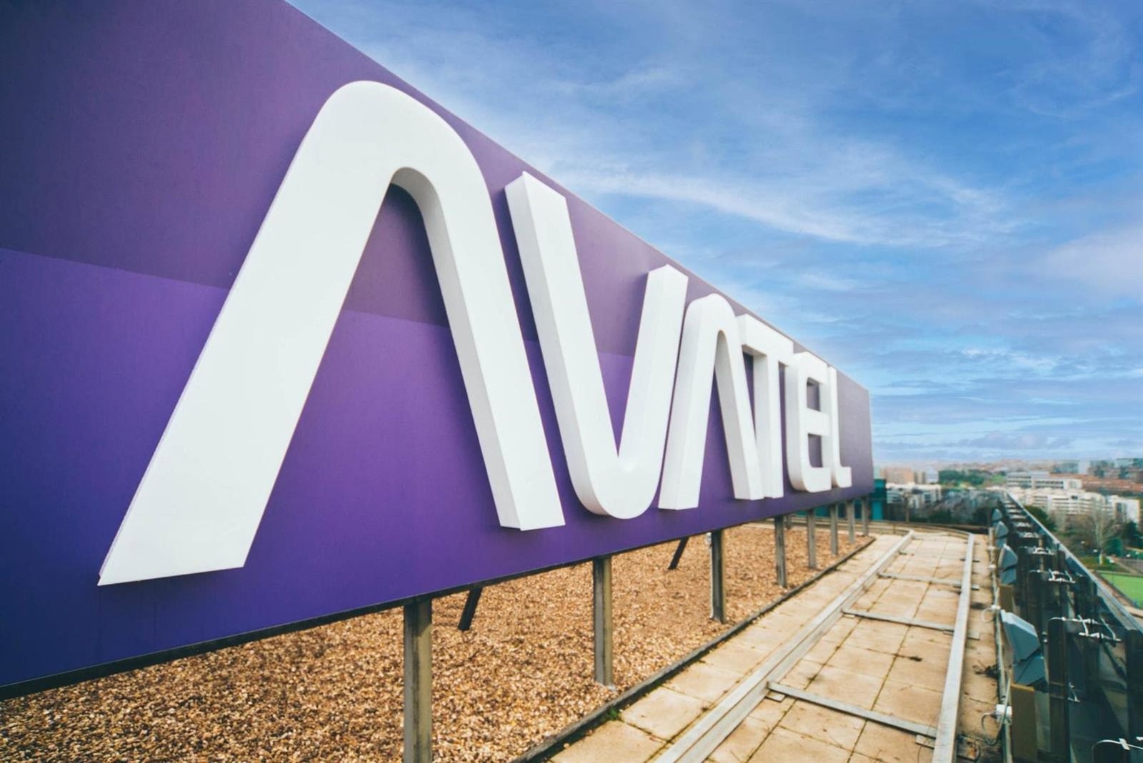 Avatel identificará sus llamadas comerciales con el prefijo 400 a partir del 17 de octubre