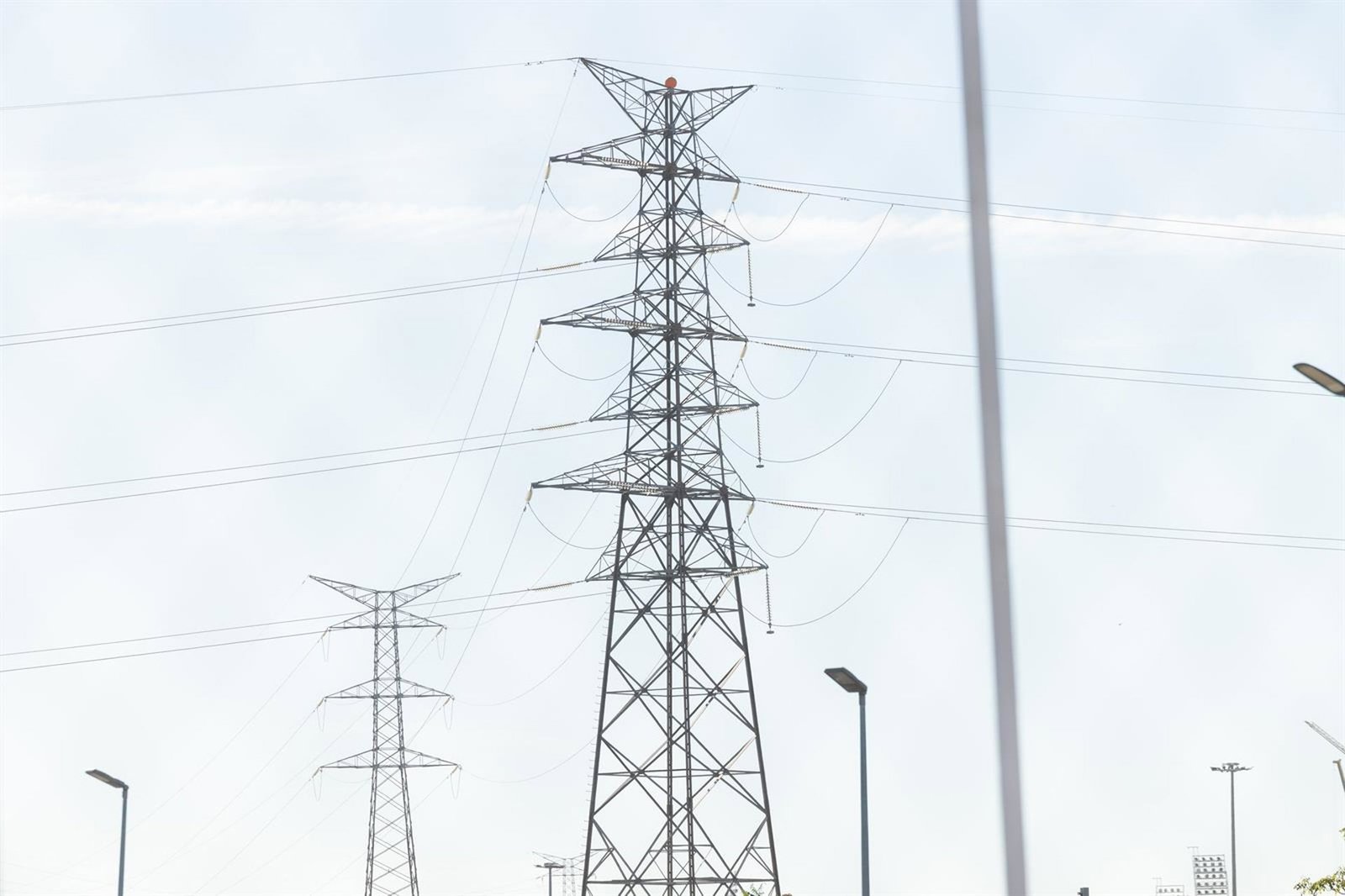 Eléctricas y gran industria cifran en 4.360 millones el coste de los servicios de operación
